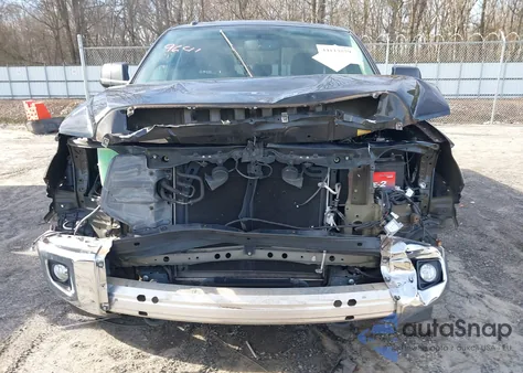 2017 Toyota Tundra Sr5 5.7L V8 z USA, uszkodzony, nr VIN 5TFUW5F1XHX605532